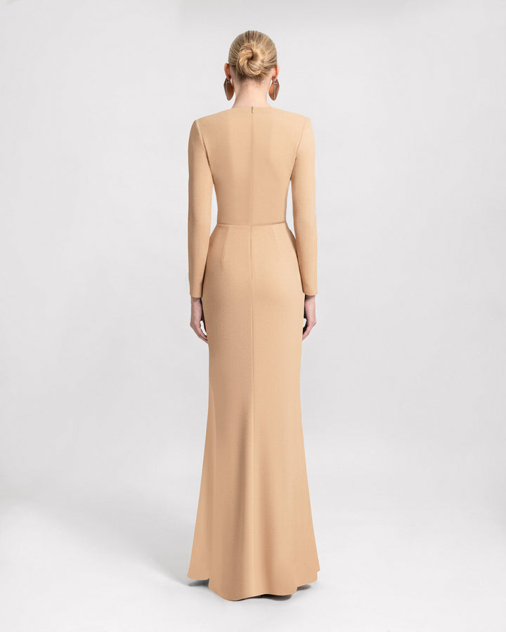 فستان مزود بأزرار من تحت الياقة