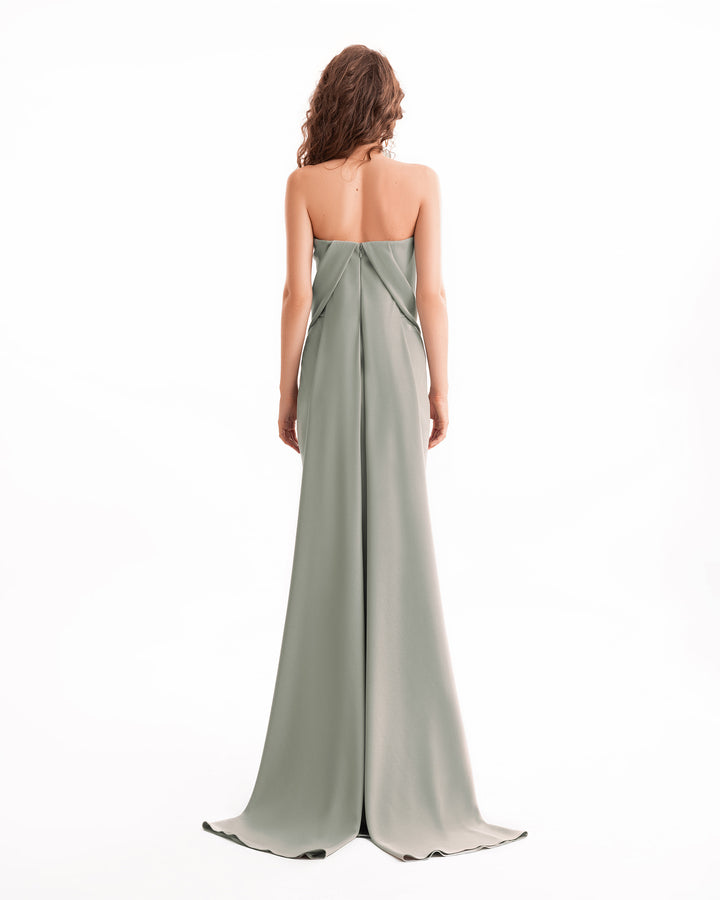 فستان مطوي بدون أكتاف