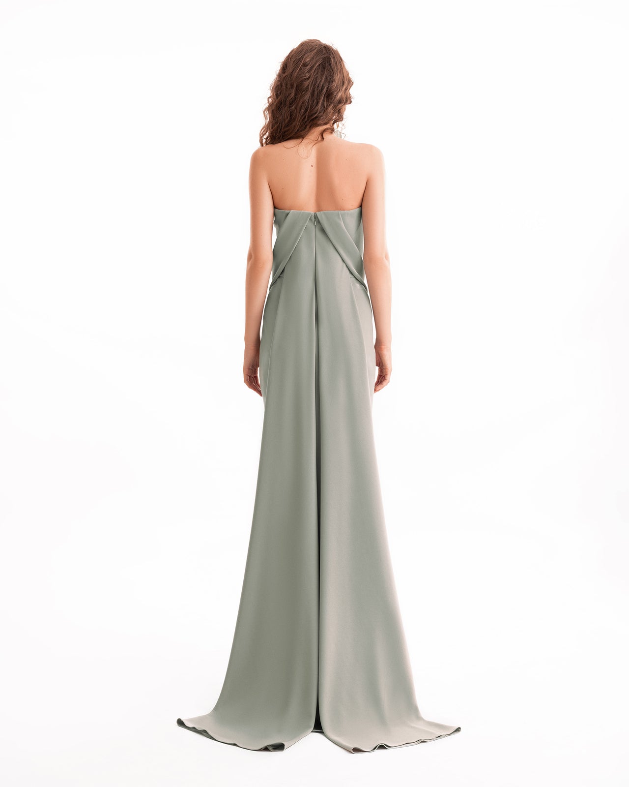 فستان مطوي بدون أكتاف