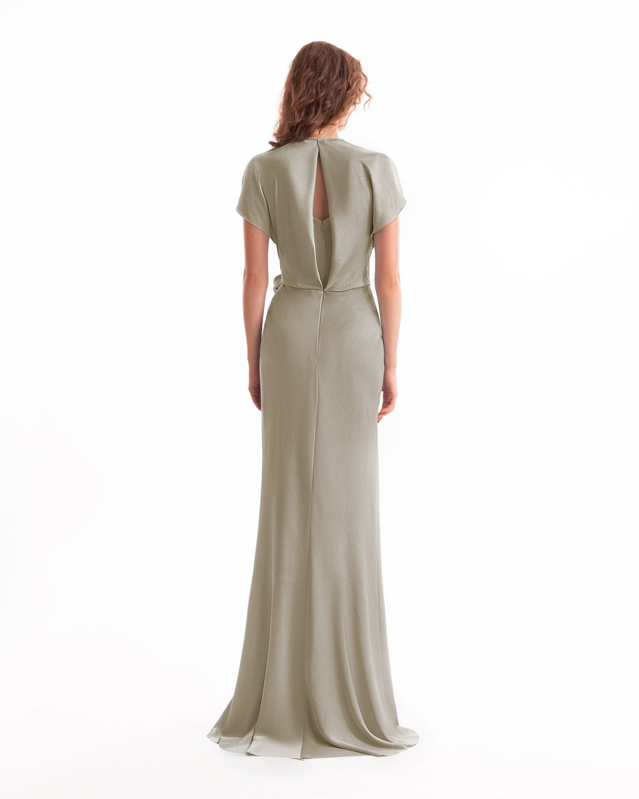 فستان مطوي برقبة على شكل V