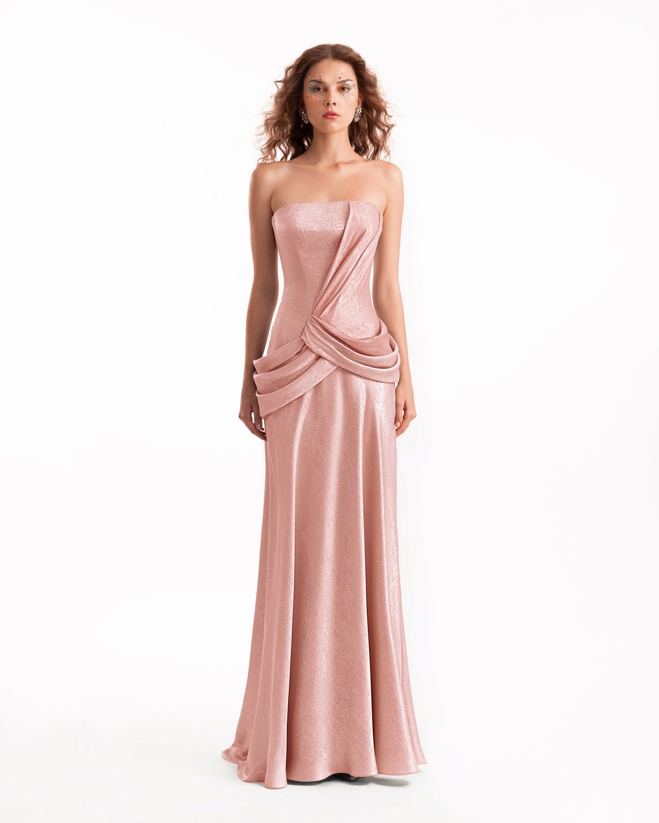 فستان مطوي بدون أكتاف