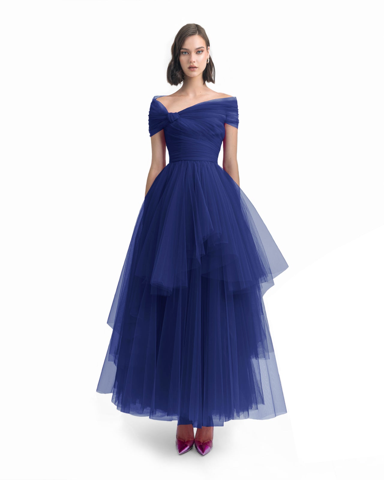 فستان تول غير متماثل