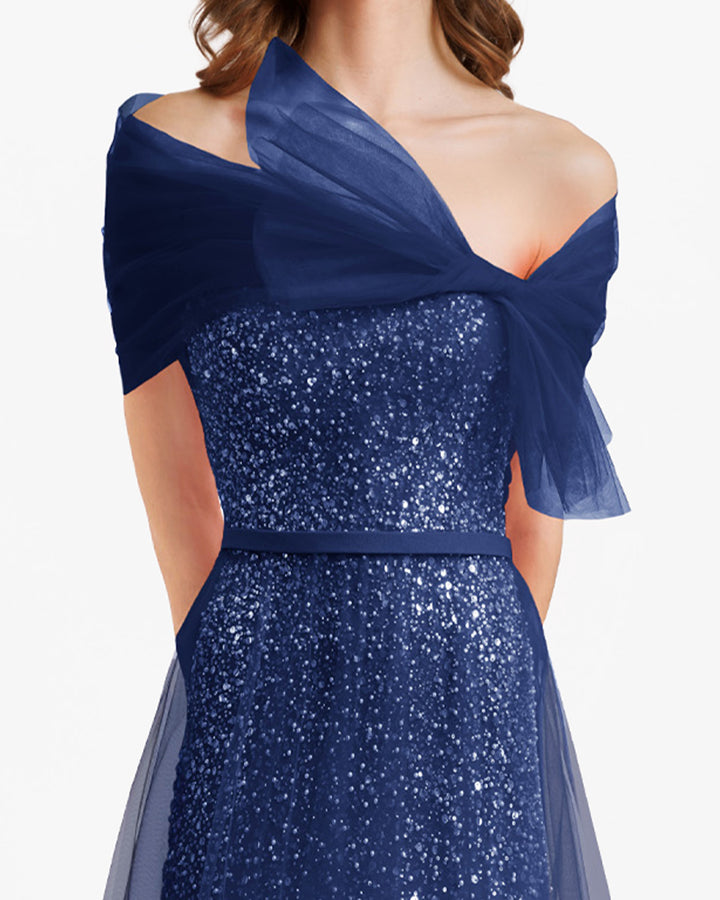 فستان أزرق بتصميم عقدة على الرقبة