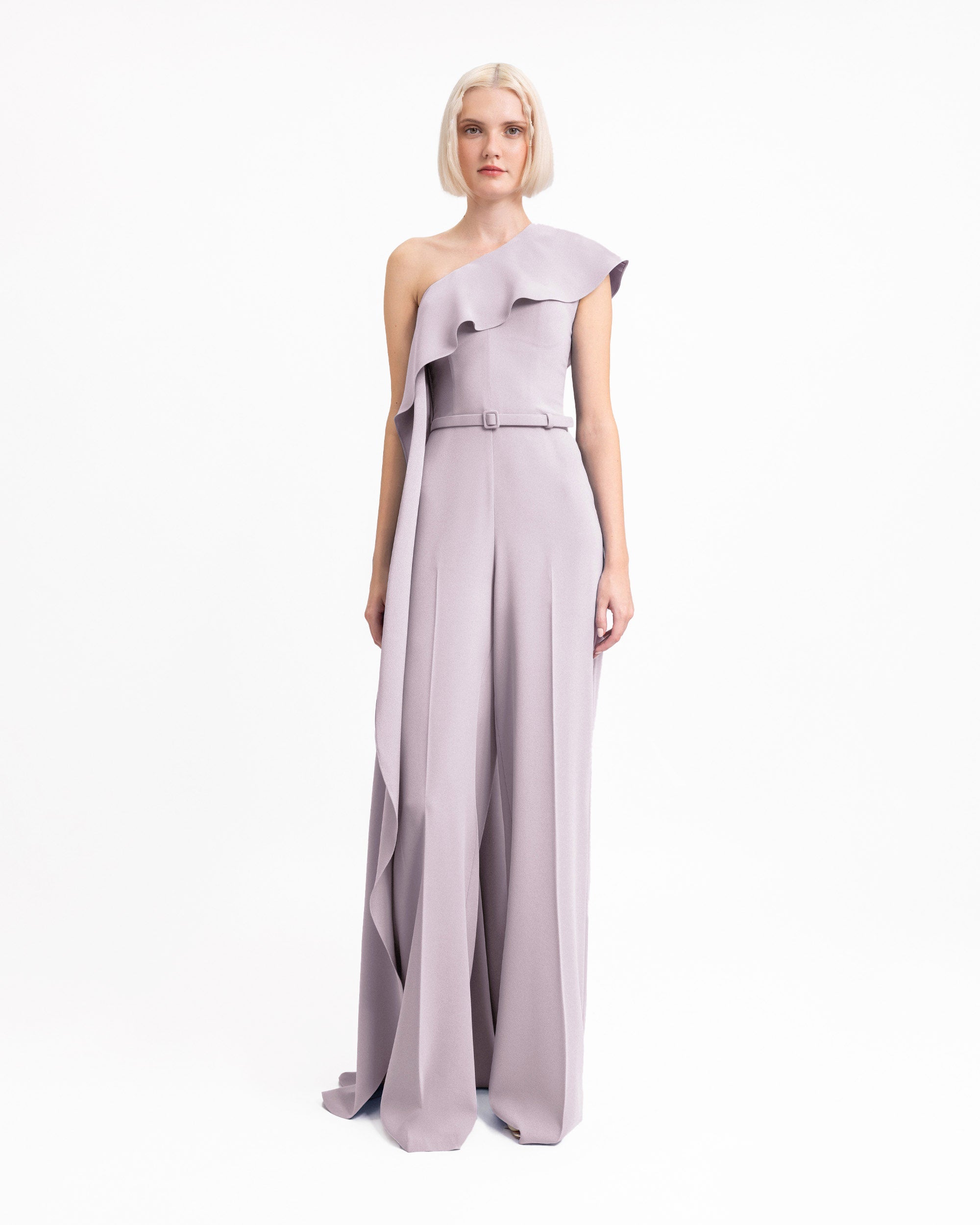 جمبسوت بقصة مستقيمة وكتف واحد