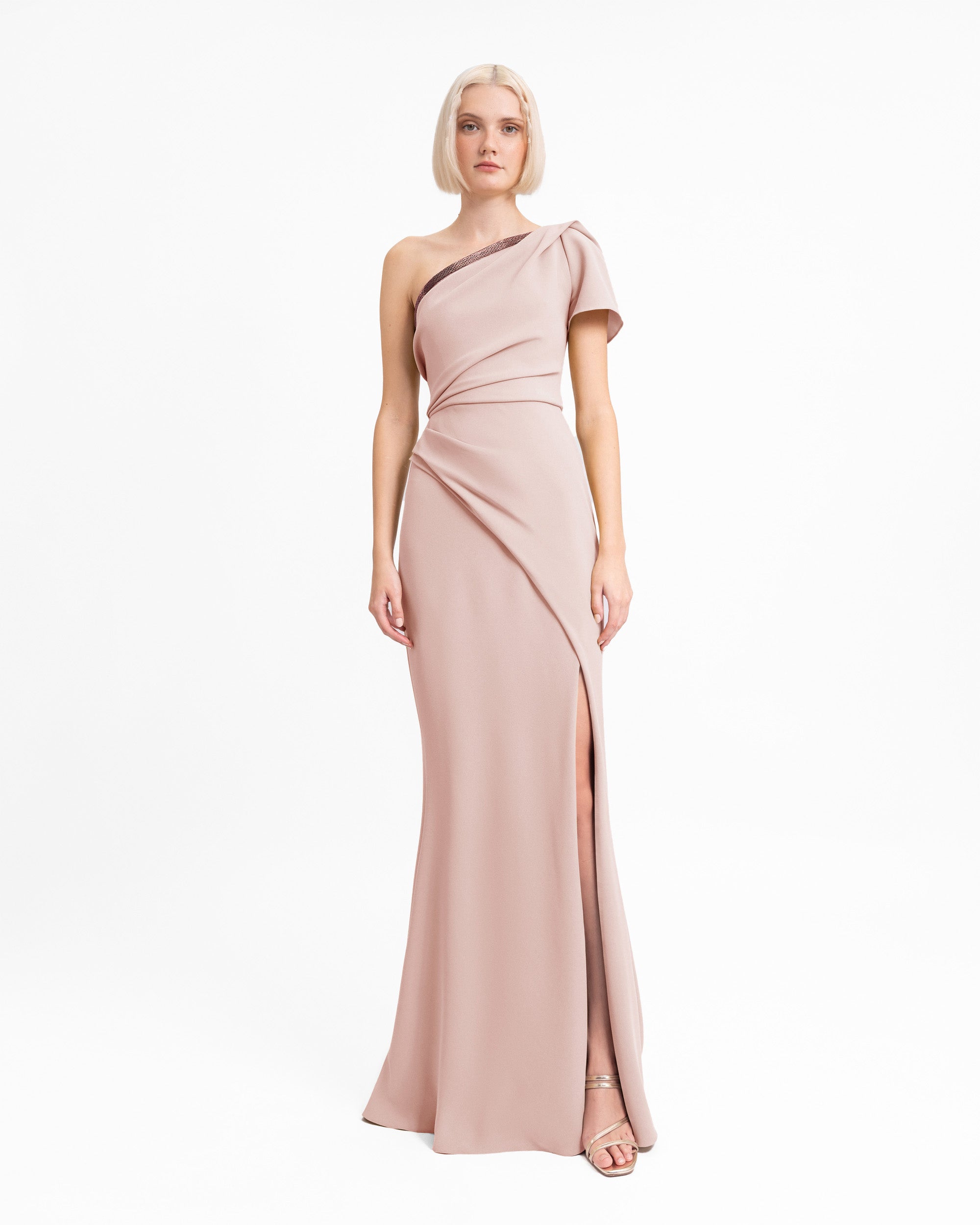 فستان منسدل بكتف واحد