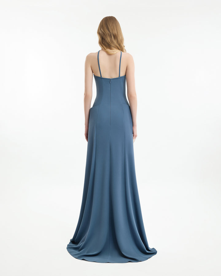 فستان بدون أكمام مع وركين منظمين