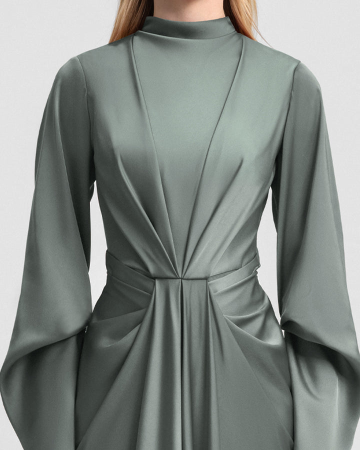 فستان بخصر مكسر وأكمام مزمومة