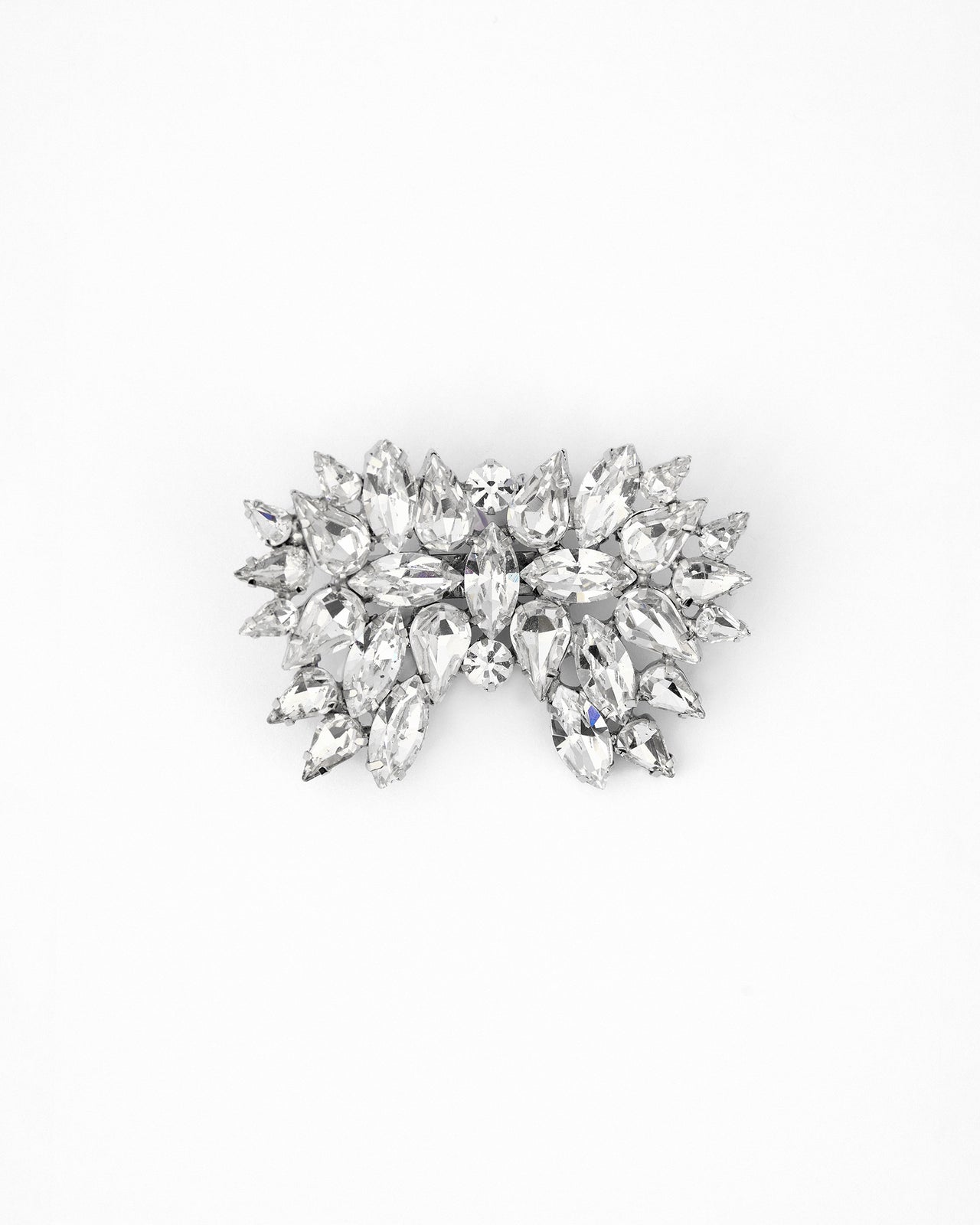 دبوس مزين بالكريستال