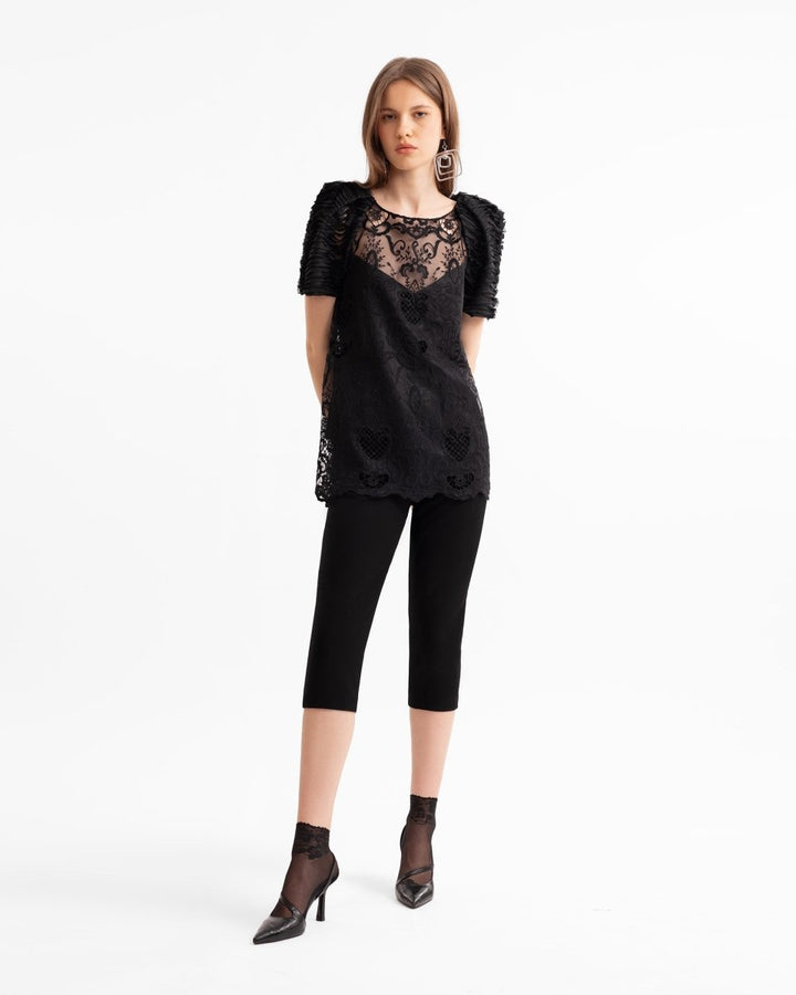 Embroidered Lace Top with Capri Pants - Gemy Maalouf