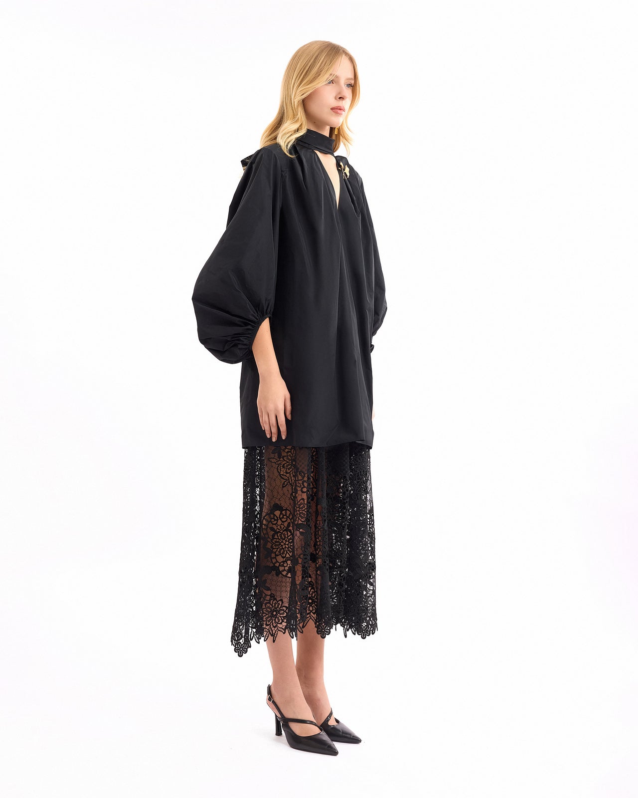 V-Neck Puff Dress with Lace Skirt