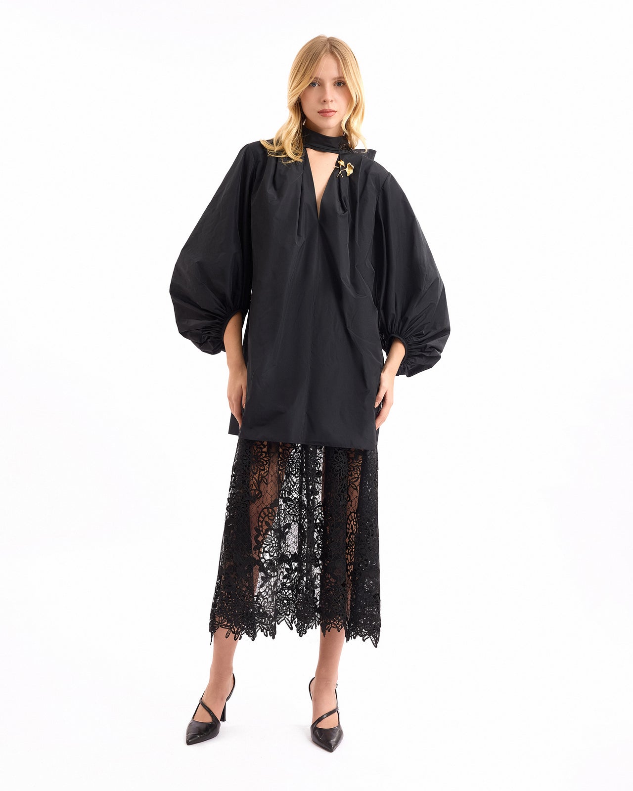 V-Neck Puff Dress with Lace Skirt