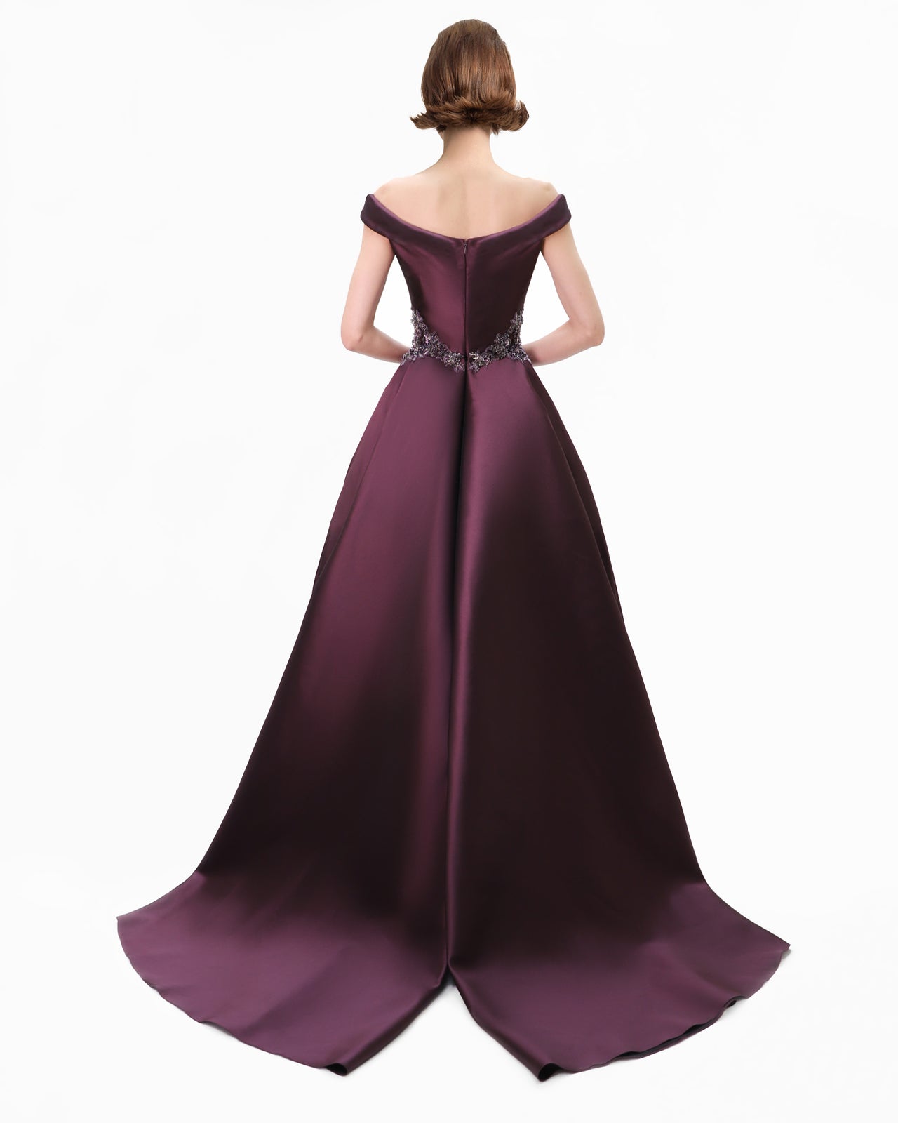 فستان ميكادو بكتف مكشوف