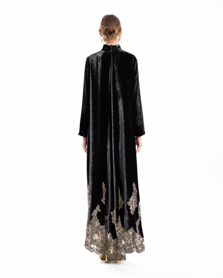 Loose-Cut Lace-Hem Dress
