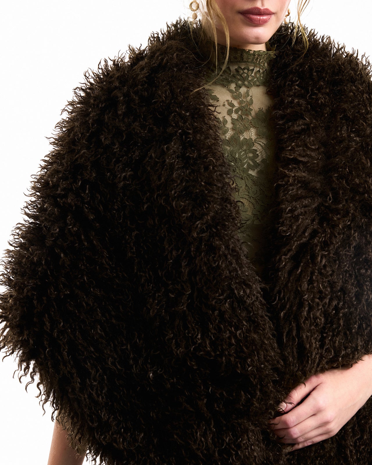 Voluminous Fur Shoulder Bolero