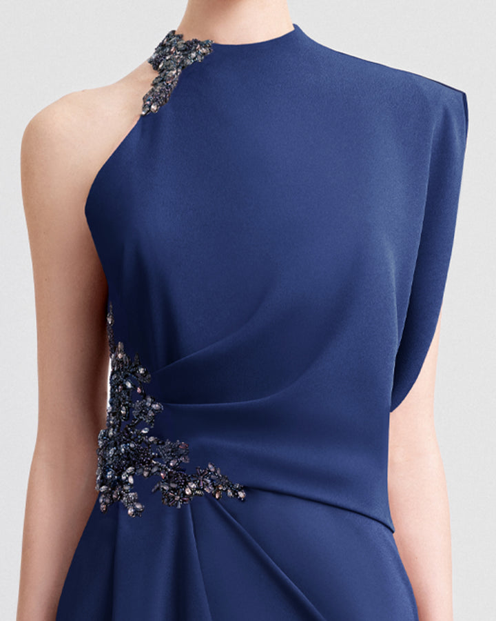 فستان درابي بياقة غير متماثلة