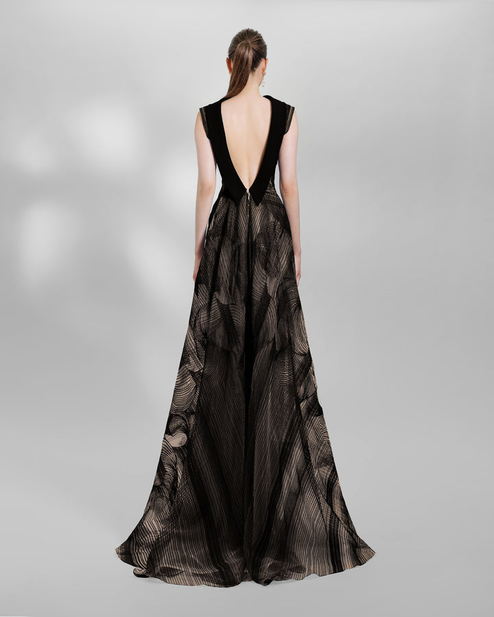 Slim-Cut Embroidered Pattern Dress