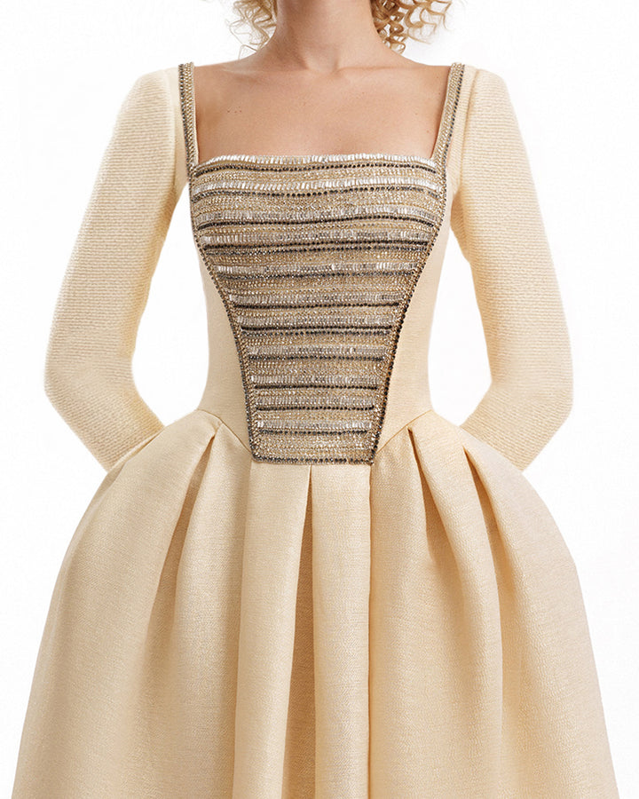 فستان جاكار برقبة مربعة