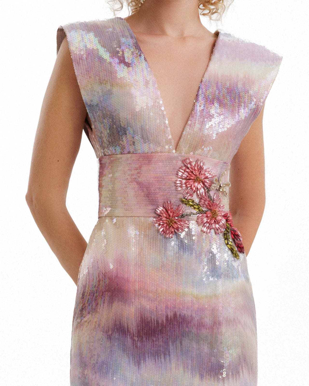 فستان سهرة برقبة V