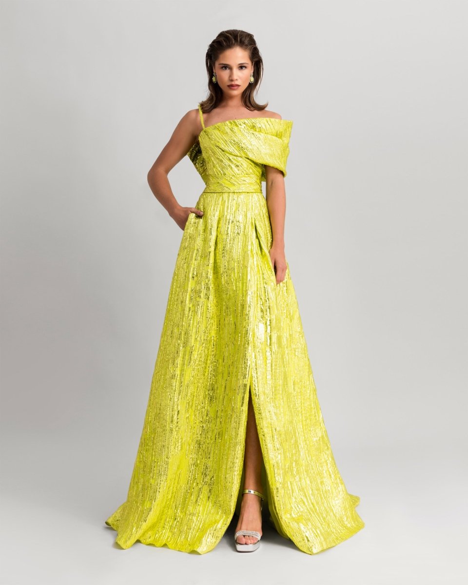 Dress With A Back Bow Design - Gemy Maalouf