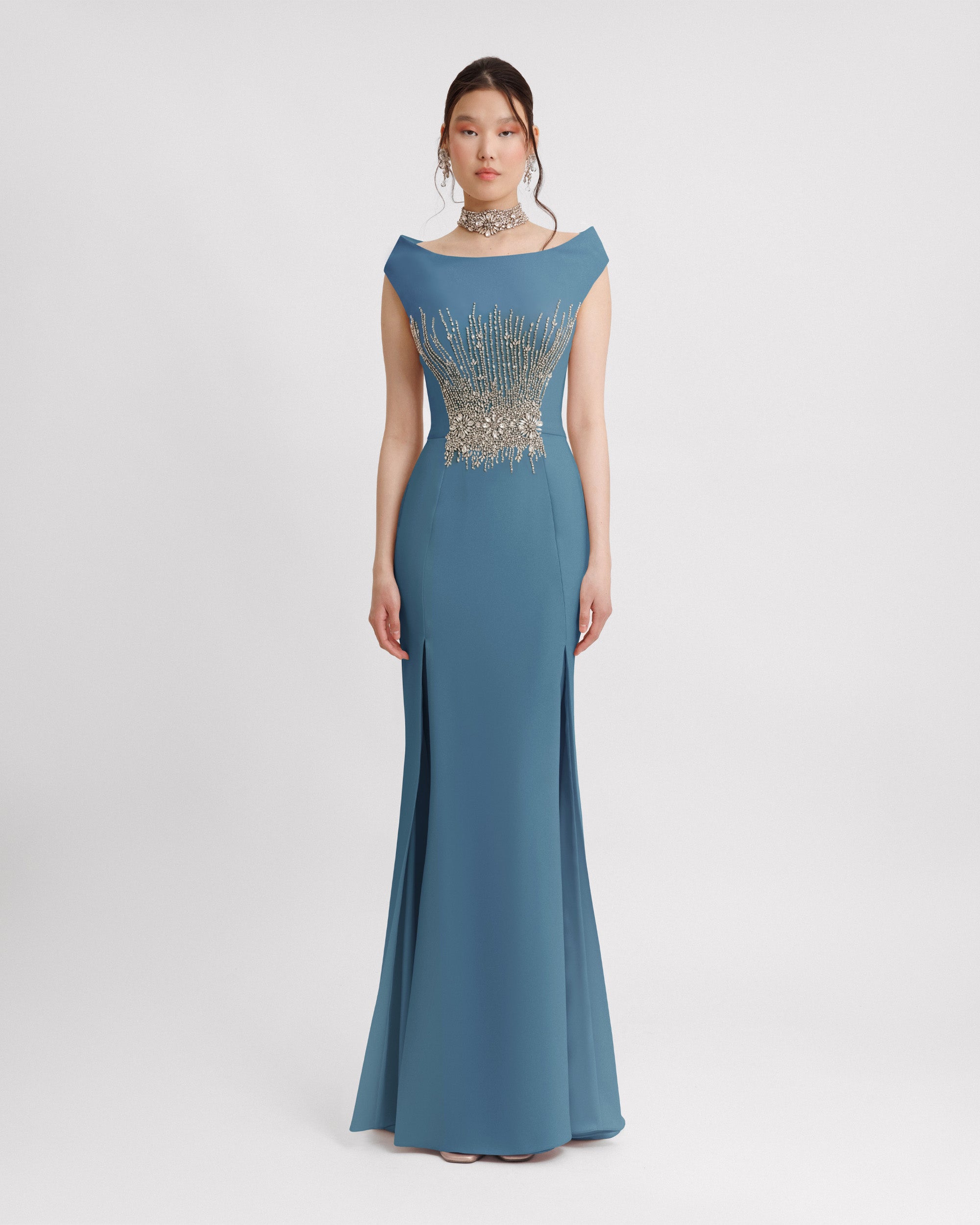 فستان برقبة باتو