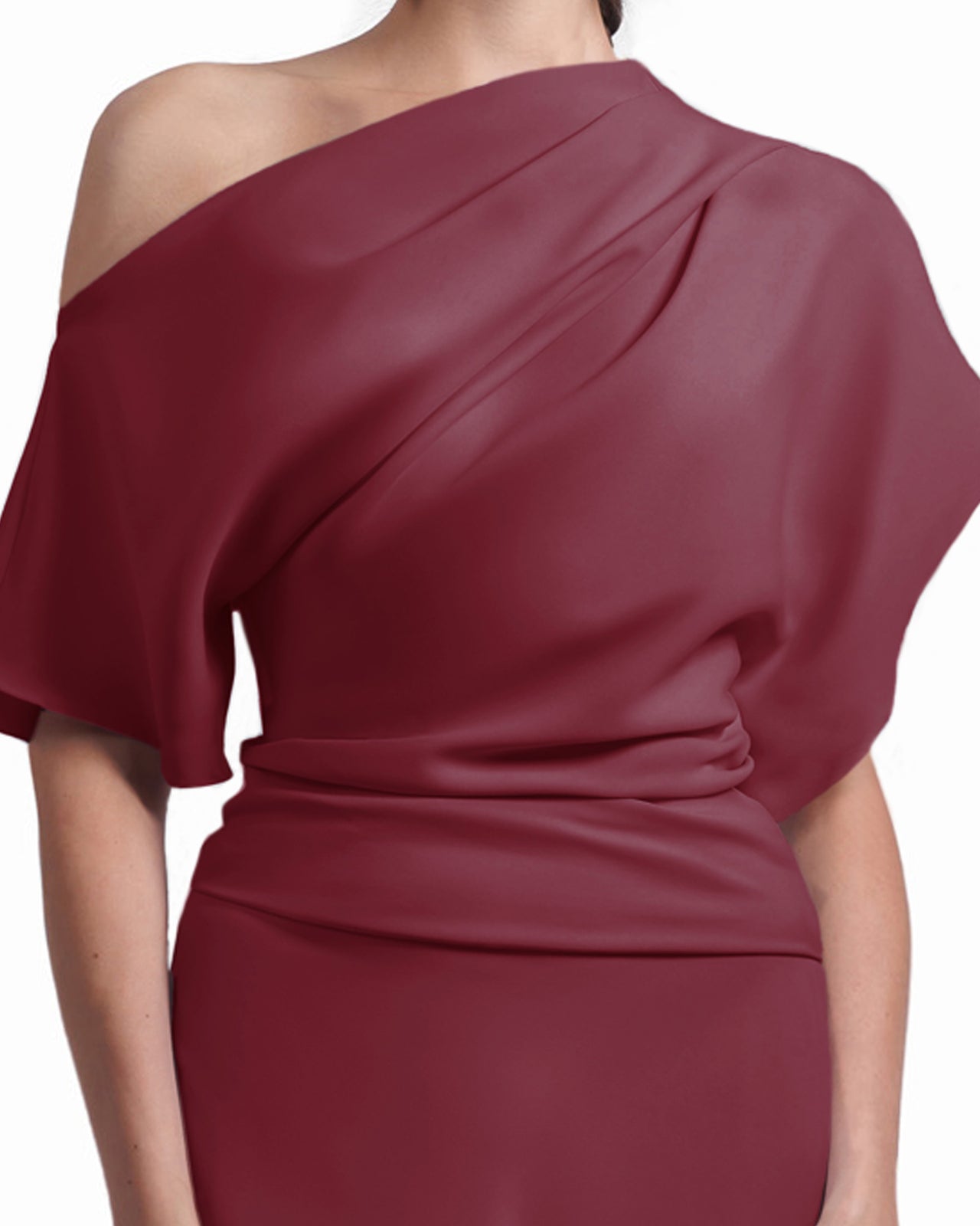 فستان غير متساوي بثنيات