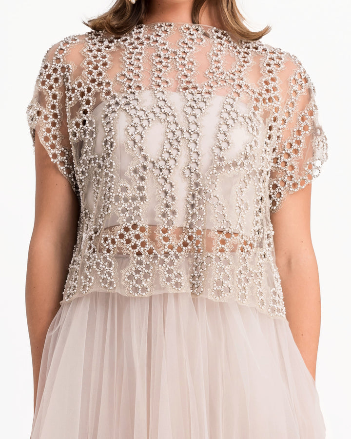 توب مع تنورة تول ميدي