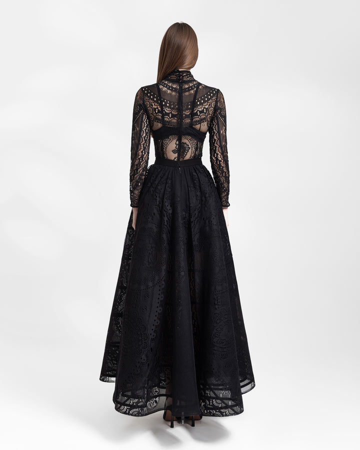 طقم توب وتنورة دانتيل