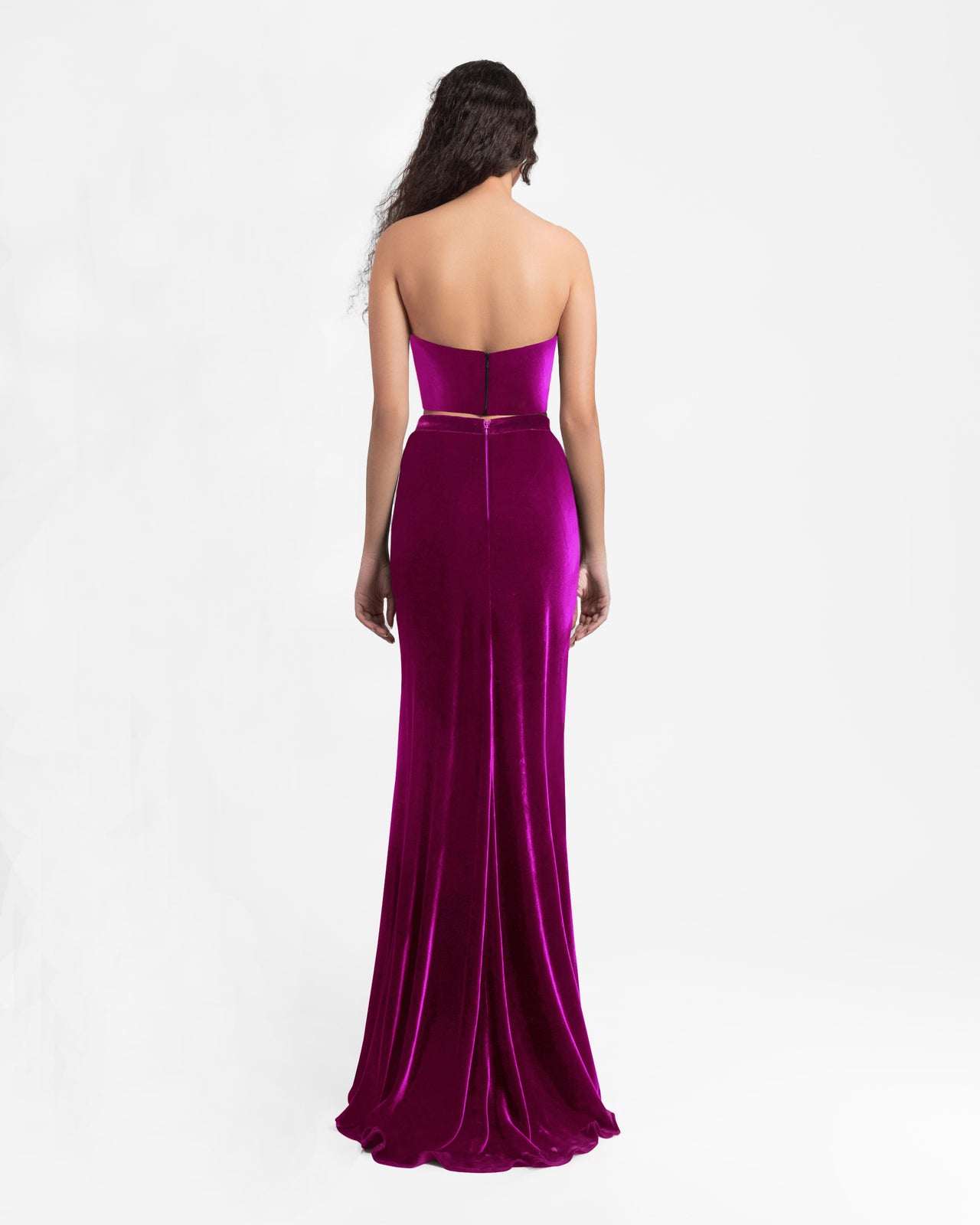 توب حرير بشكل وردة وتنورة