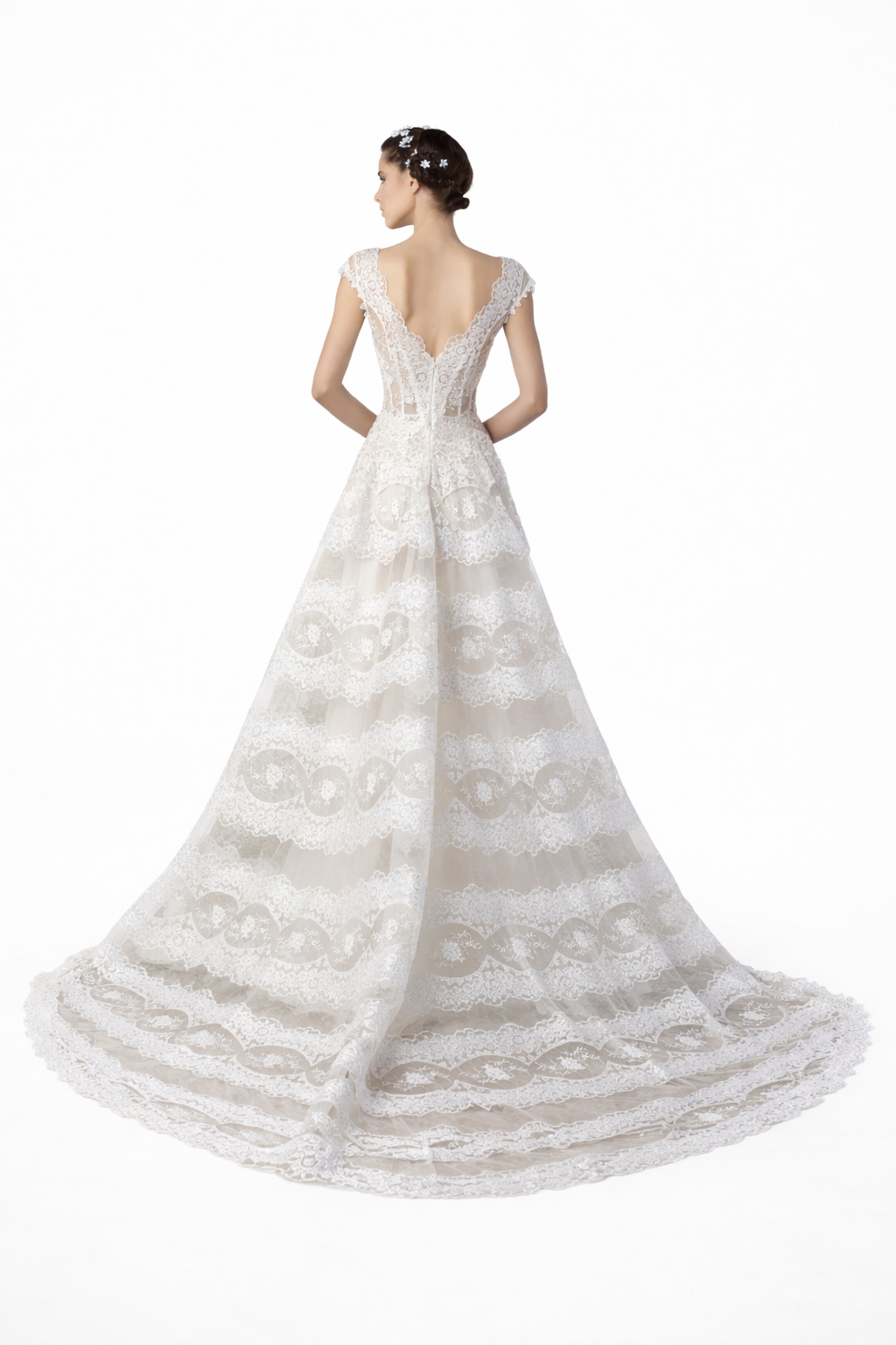 فستان دانتيل بقصة A