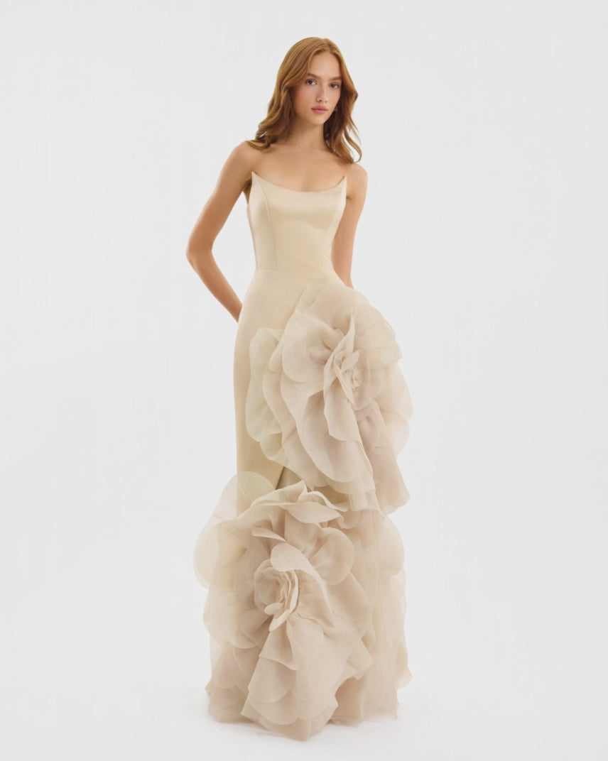 Fitted Scoop-Neck Dress with Sculpted Flowers