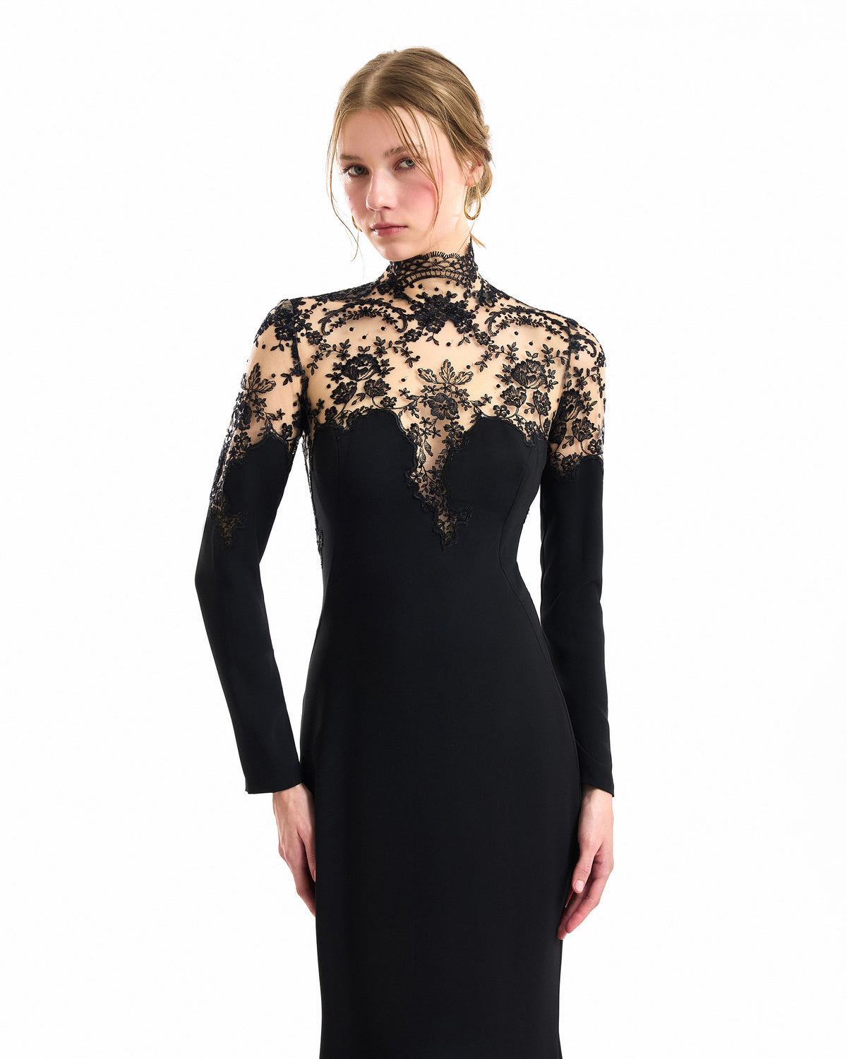 Slim-Cut Lace Sweetheart Dress
