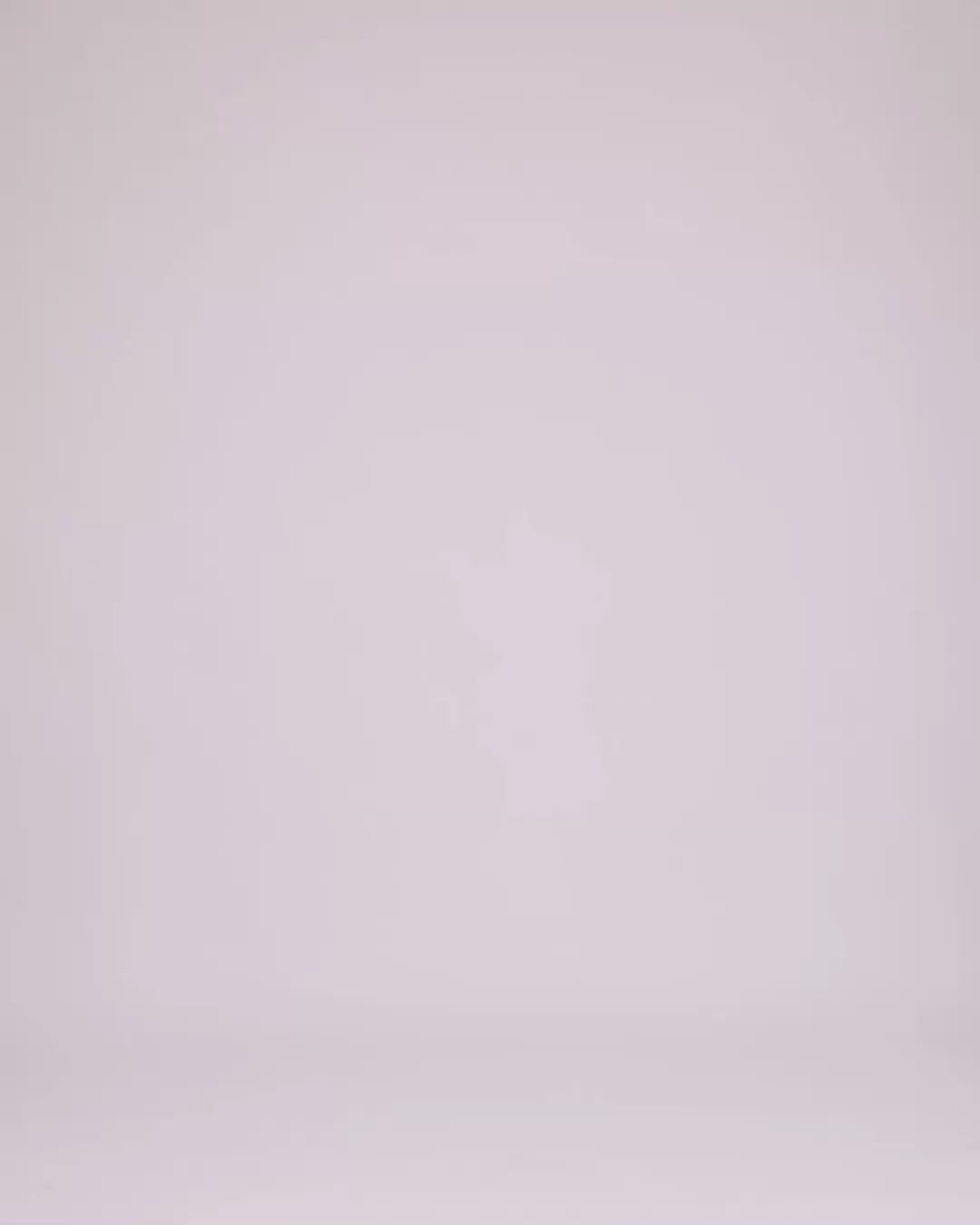 قفطان بأكمام مطرزة